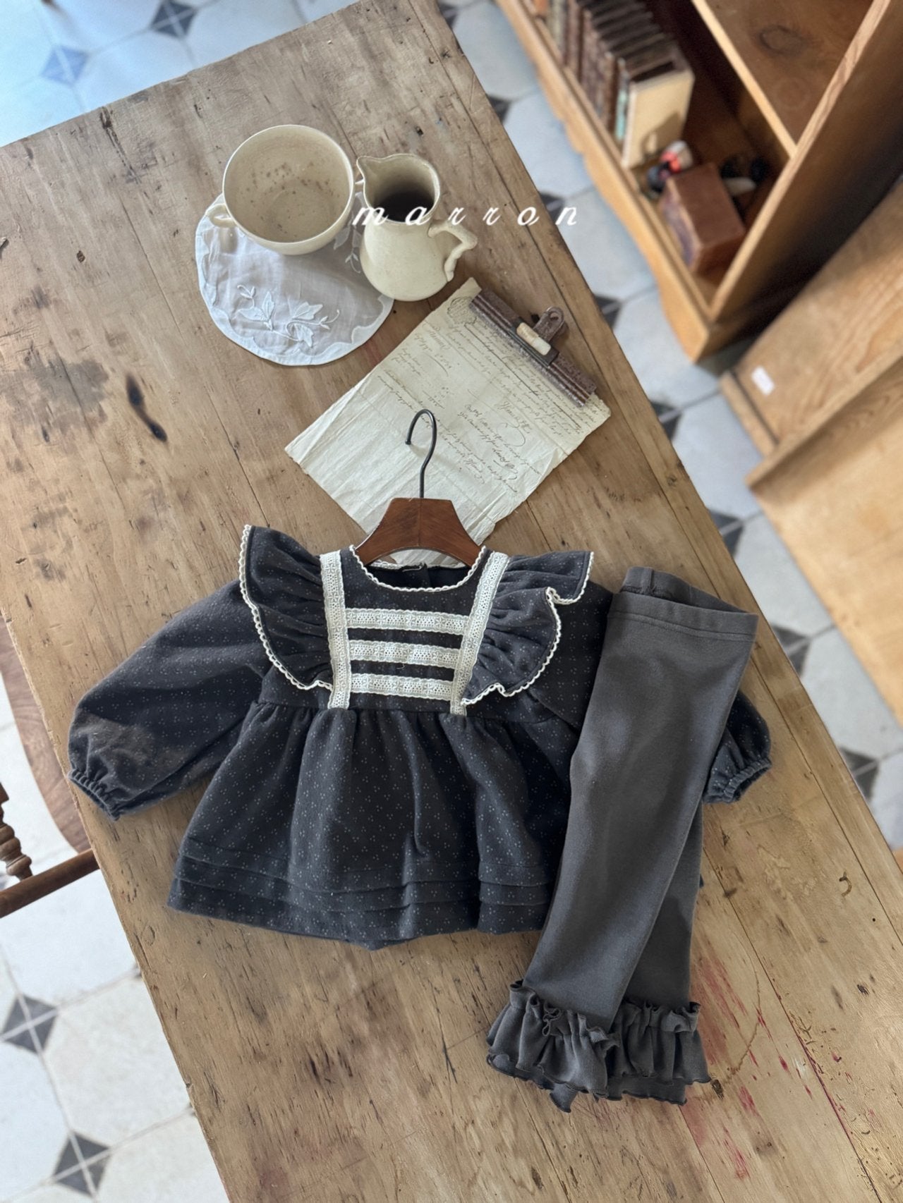 Fleece frill leggings