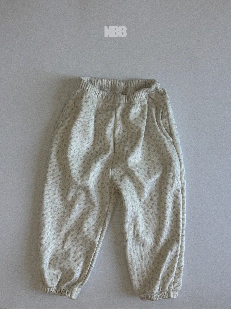 Flower boa jogger pants