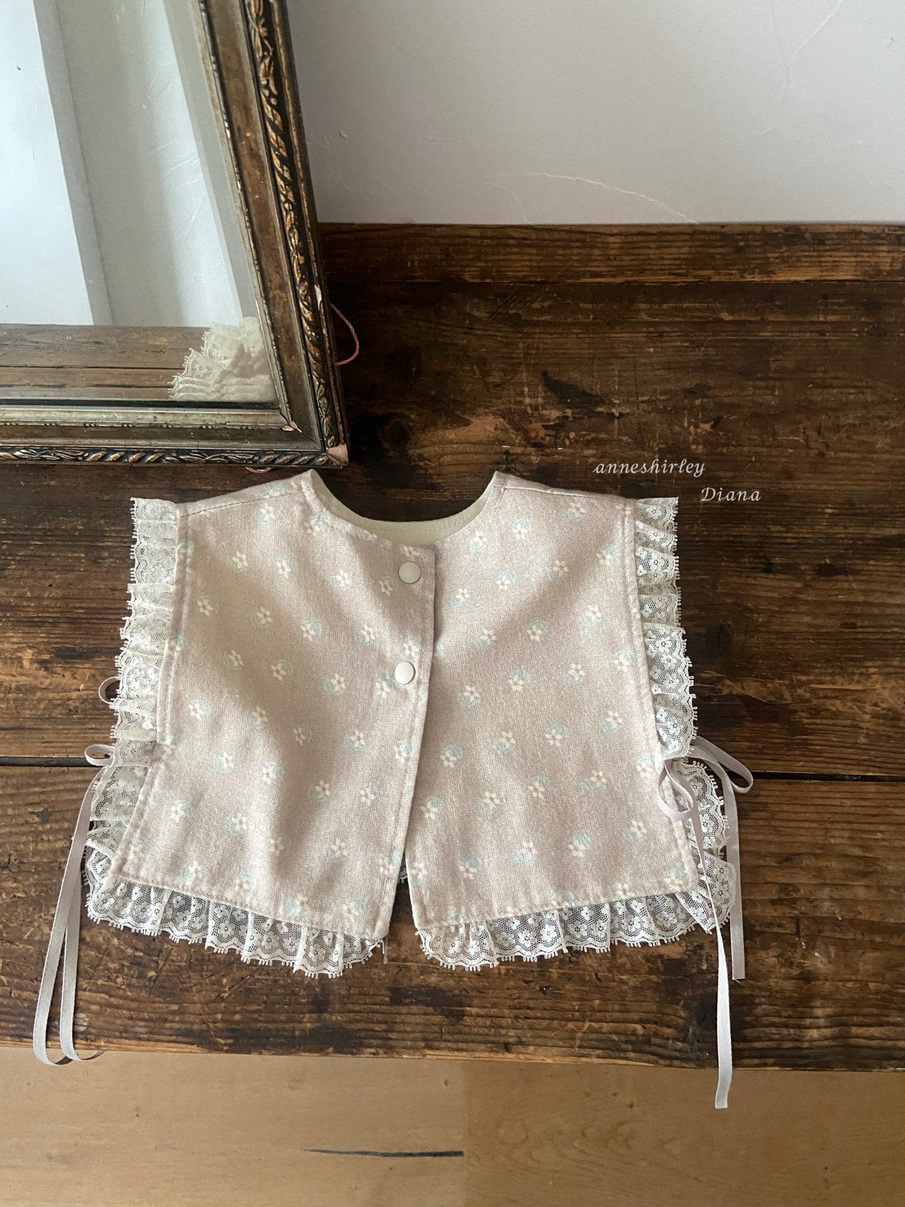 Anju lace vest