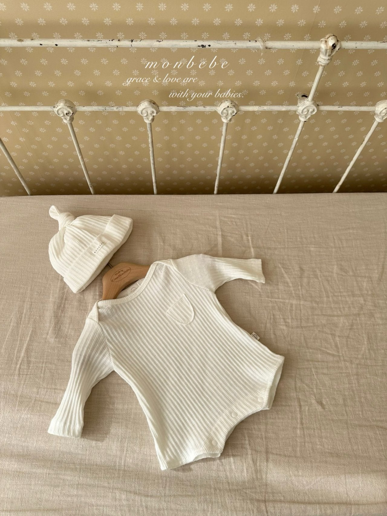 Leo boy rompers (with beanie)