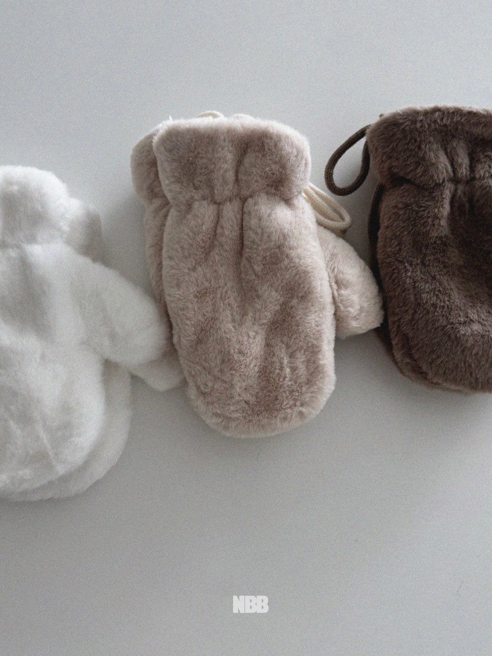 Winter fluffy gloves