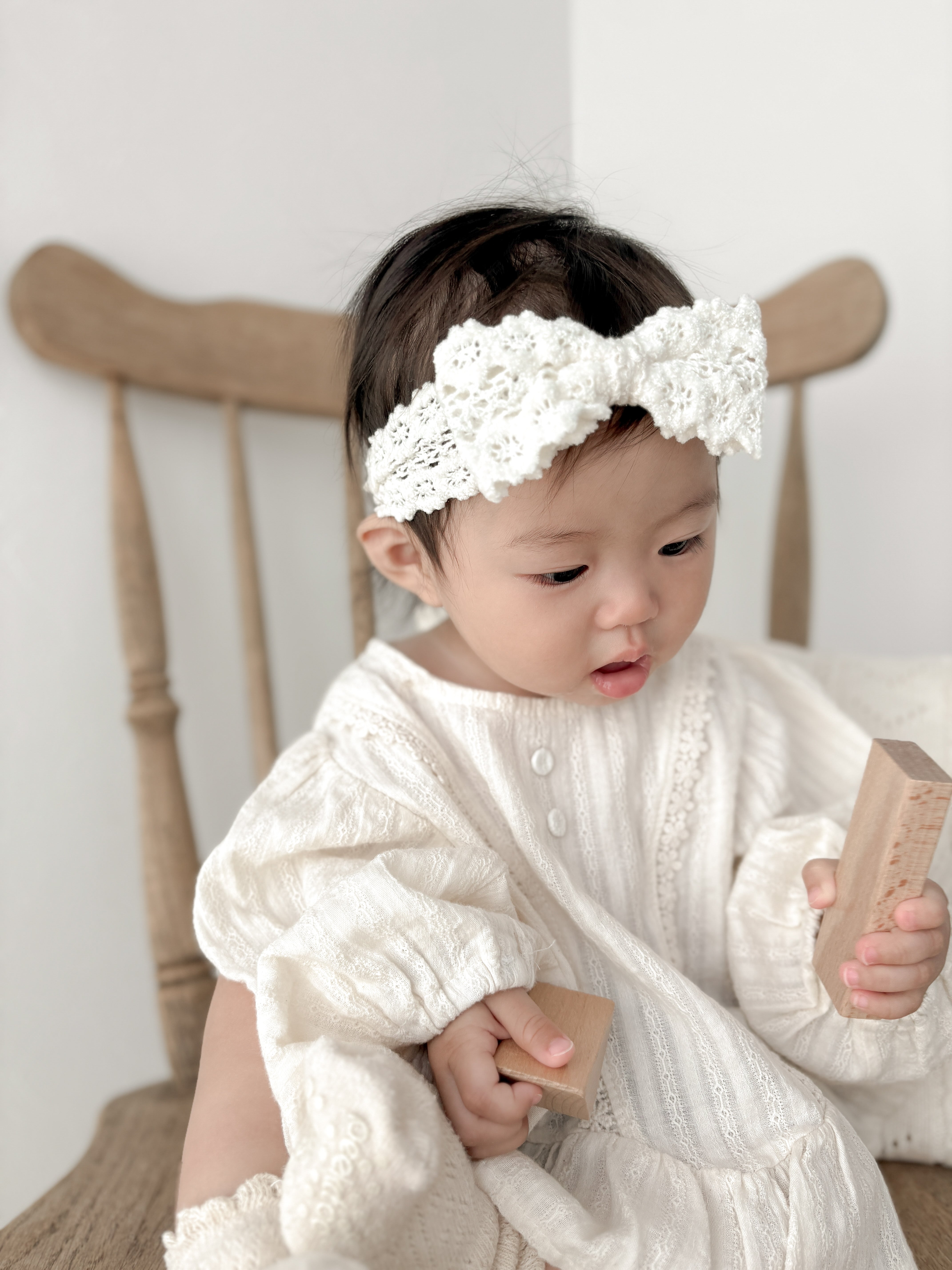 Milk ribbon hairband