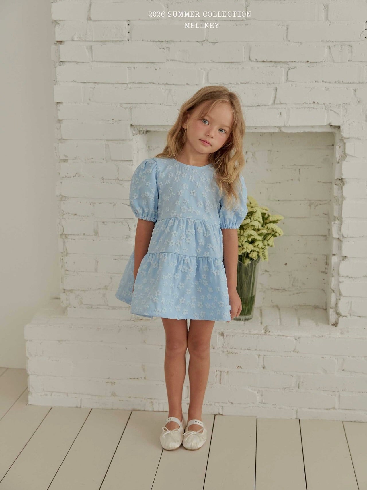 Shine back ribbon one piece