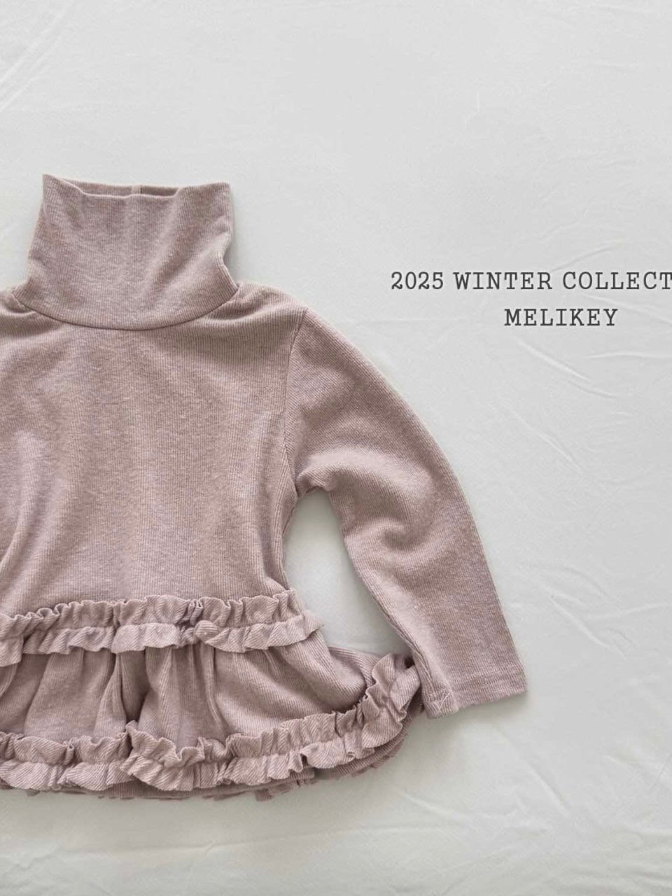 Tutu frill turtle neck T