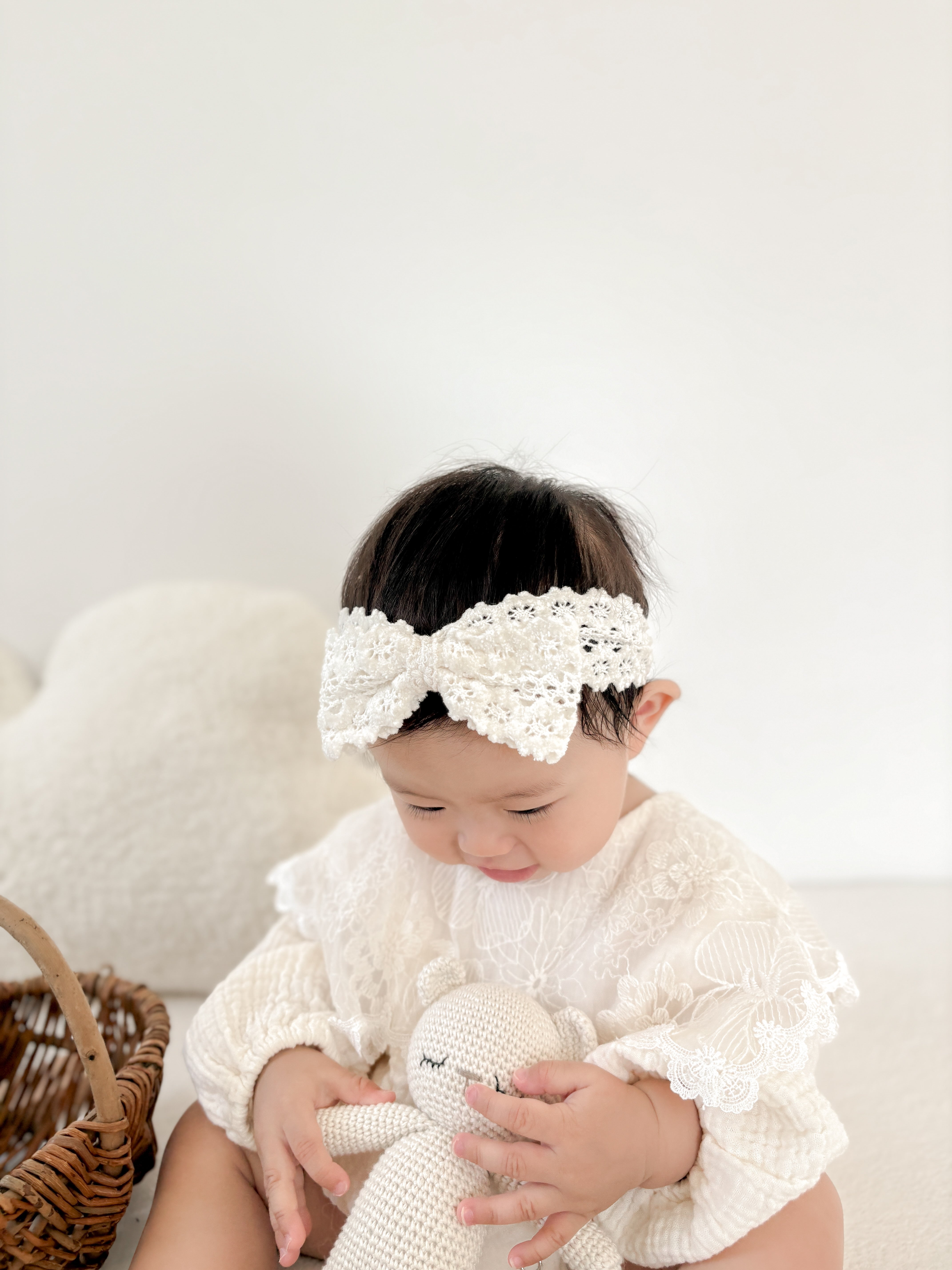 Milk ribbon hairband