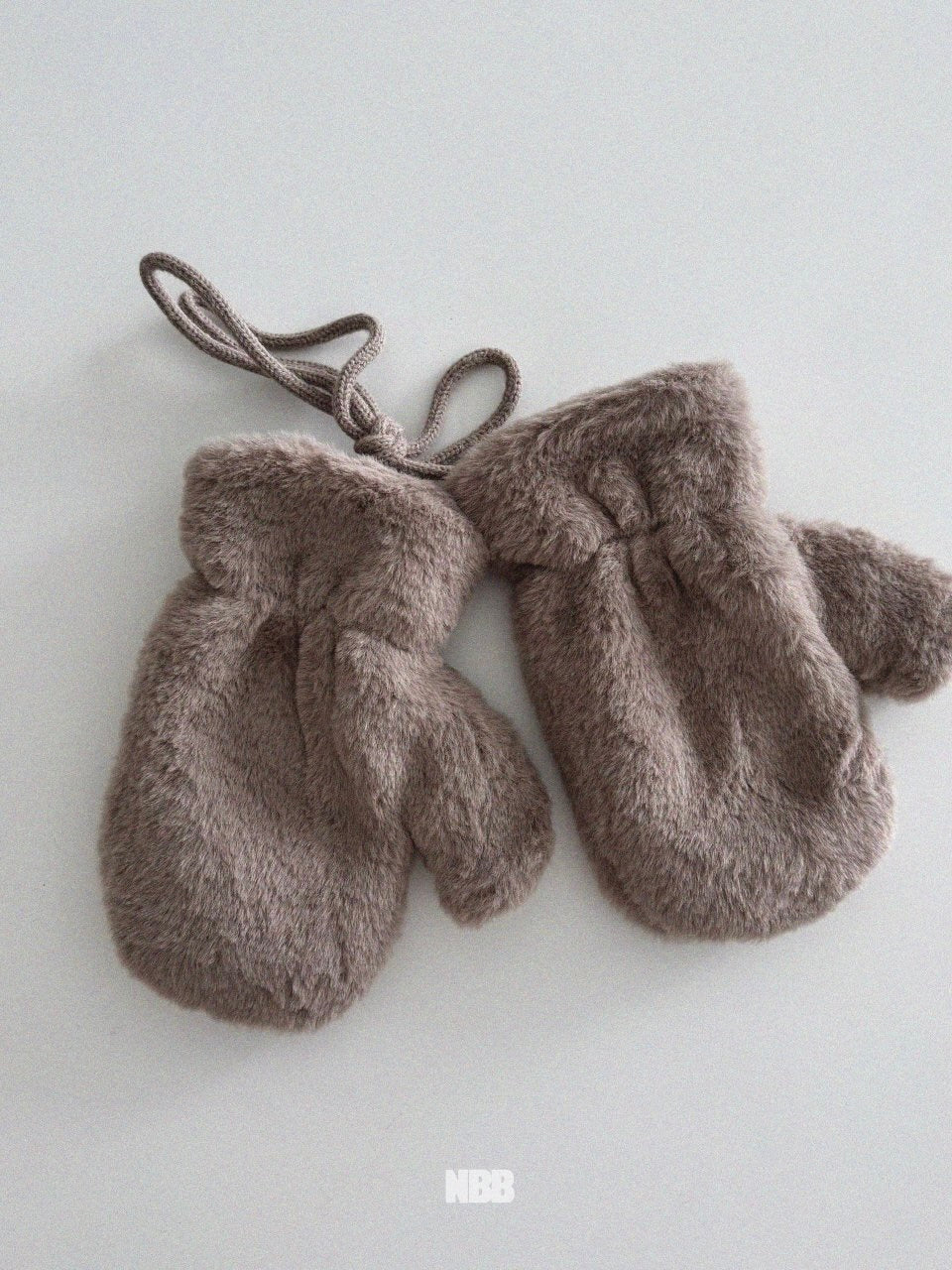 Winter fluffy gloves