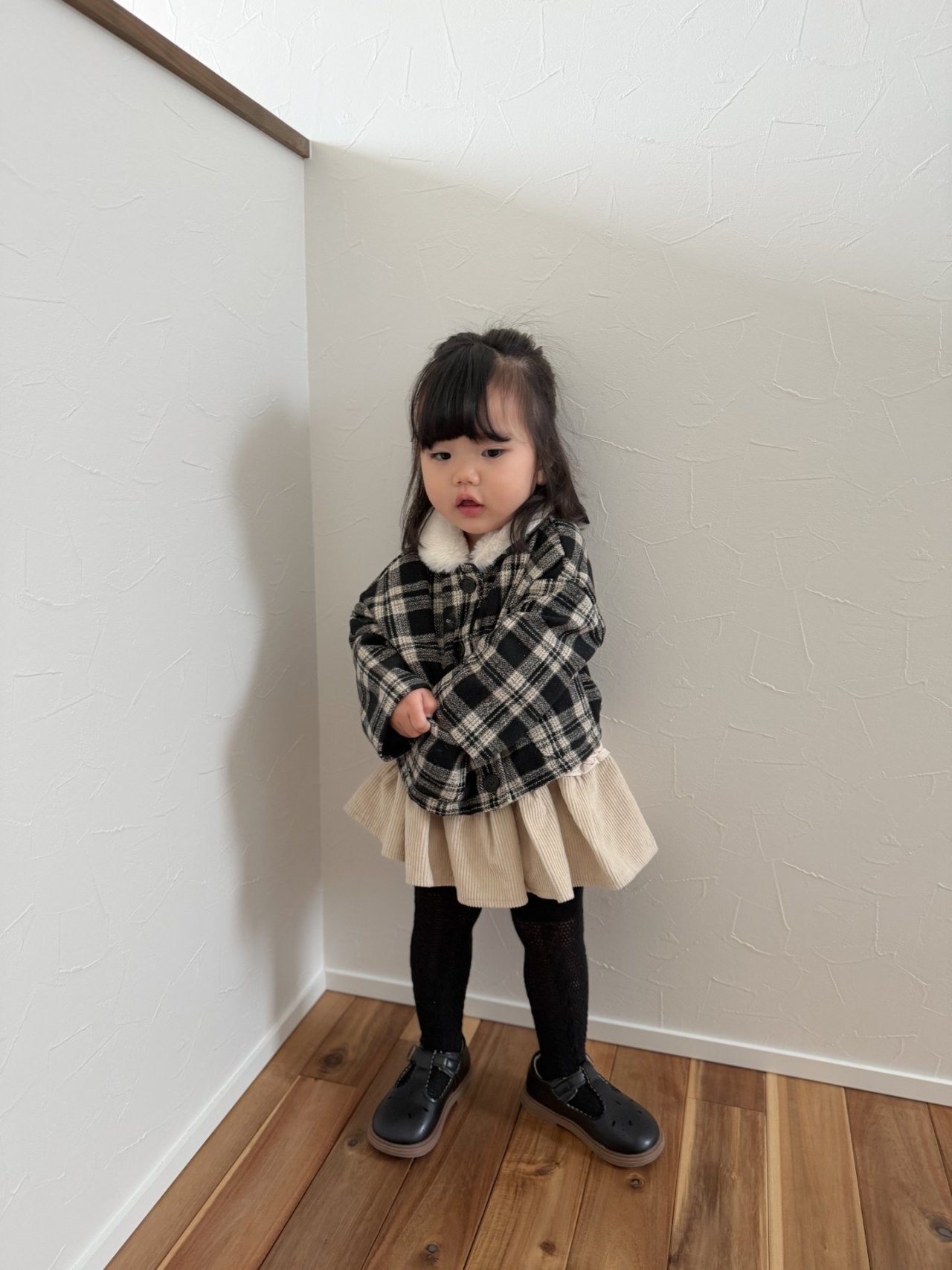 Check collar winter coat