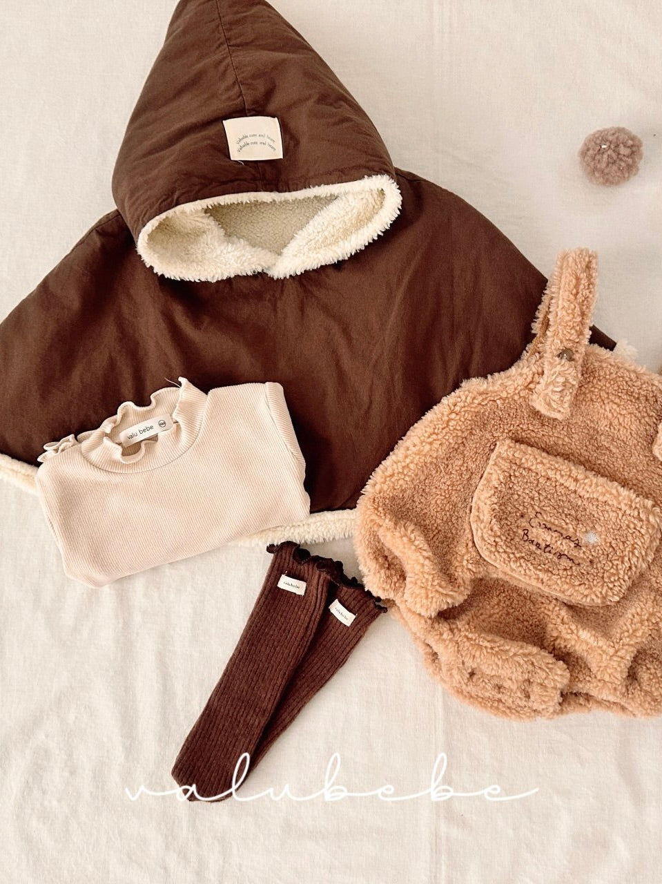 Cocoon fluffy hooded cape (baby)