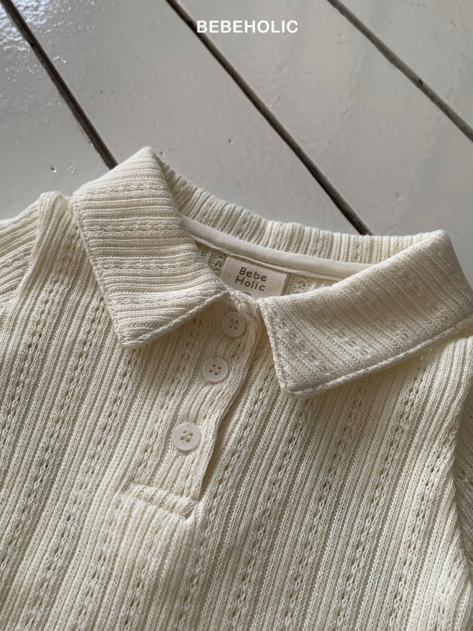 Eyelet soft collar T