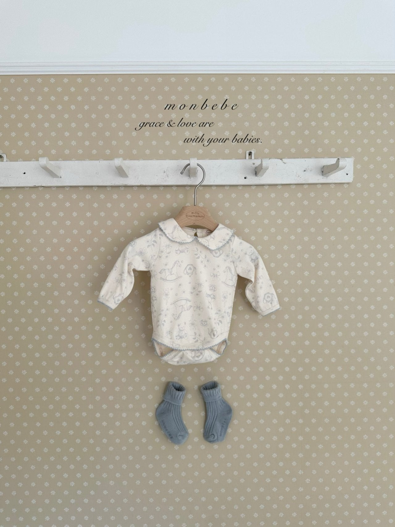 Printed collar rompers