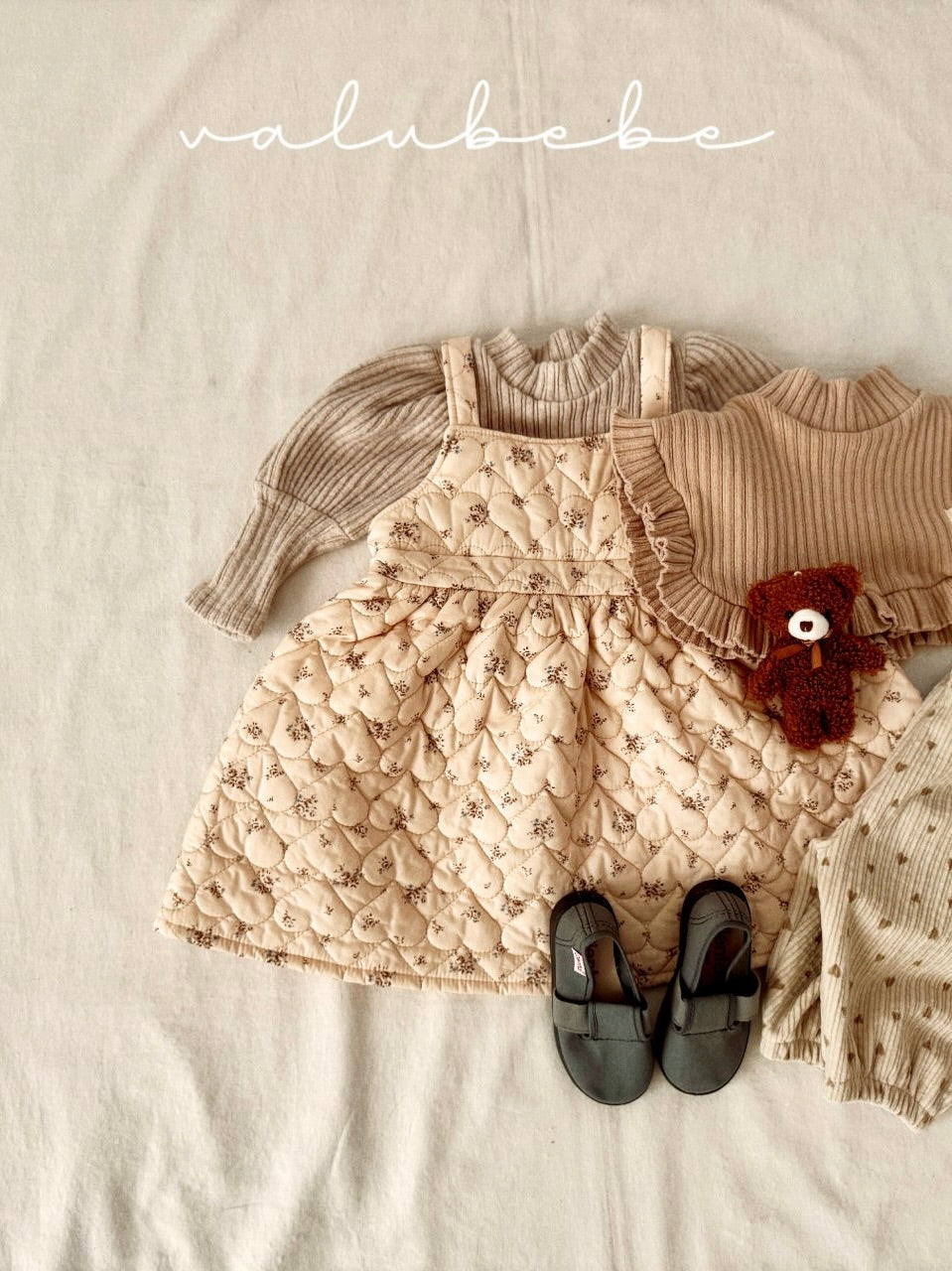 Bella half neck cape (baby)