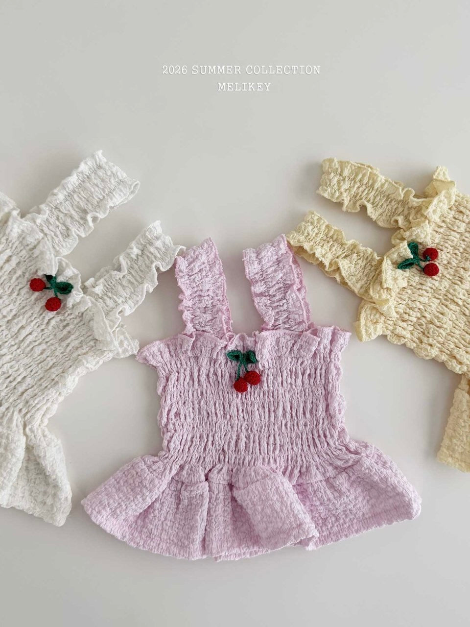 Cherry tucking blouse