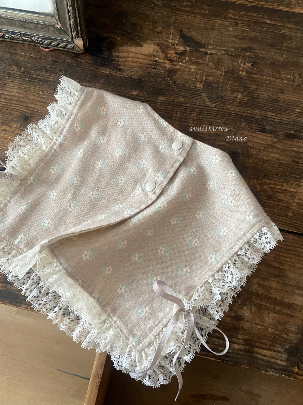 Anju lace vest