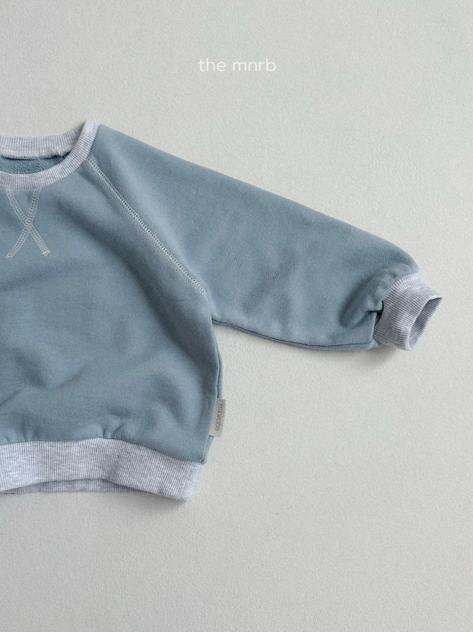 Momo colored sweatshirt