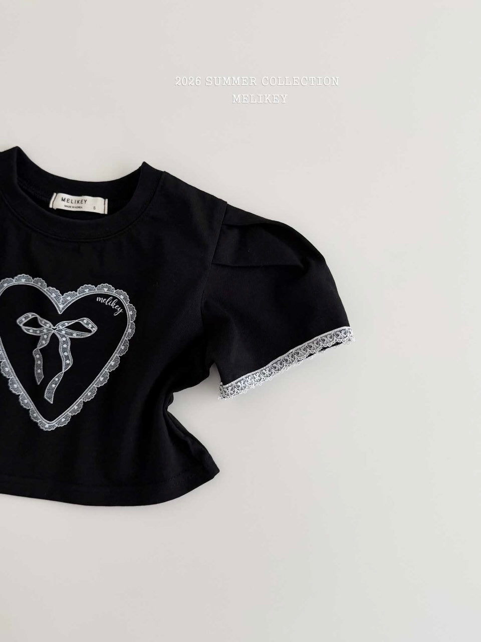 Heart ribbon T shirt