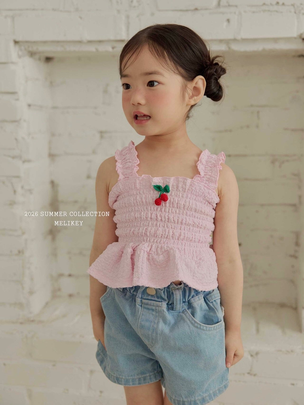 Cherry tucking blouse