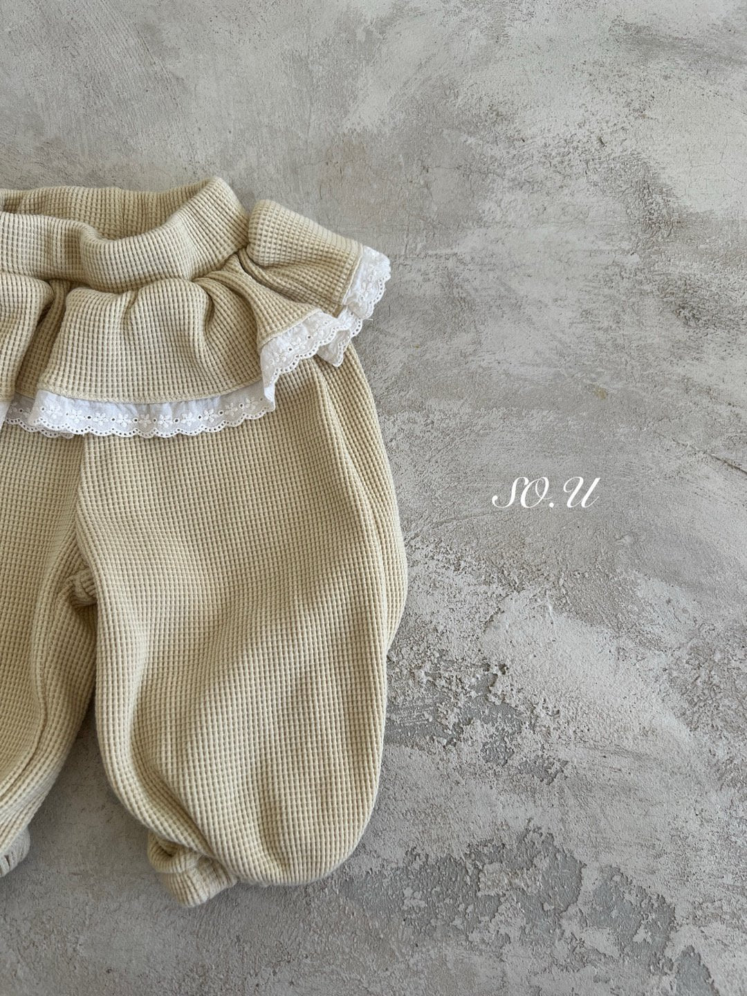 Waffle frill pants