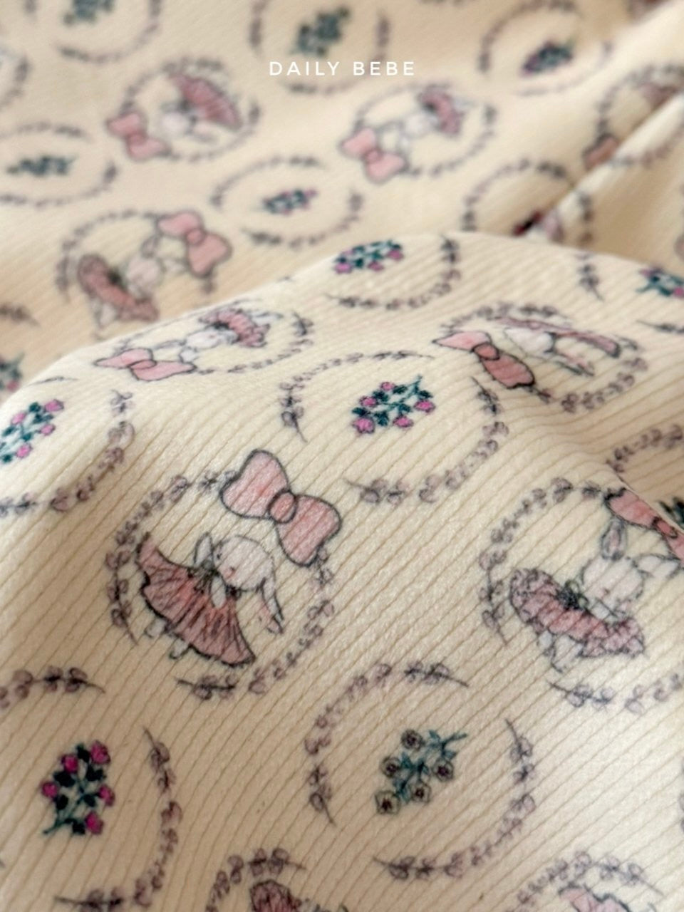 Pattern mink jogger pants