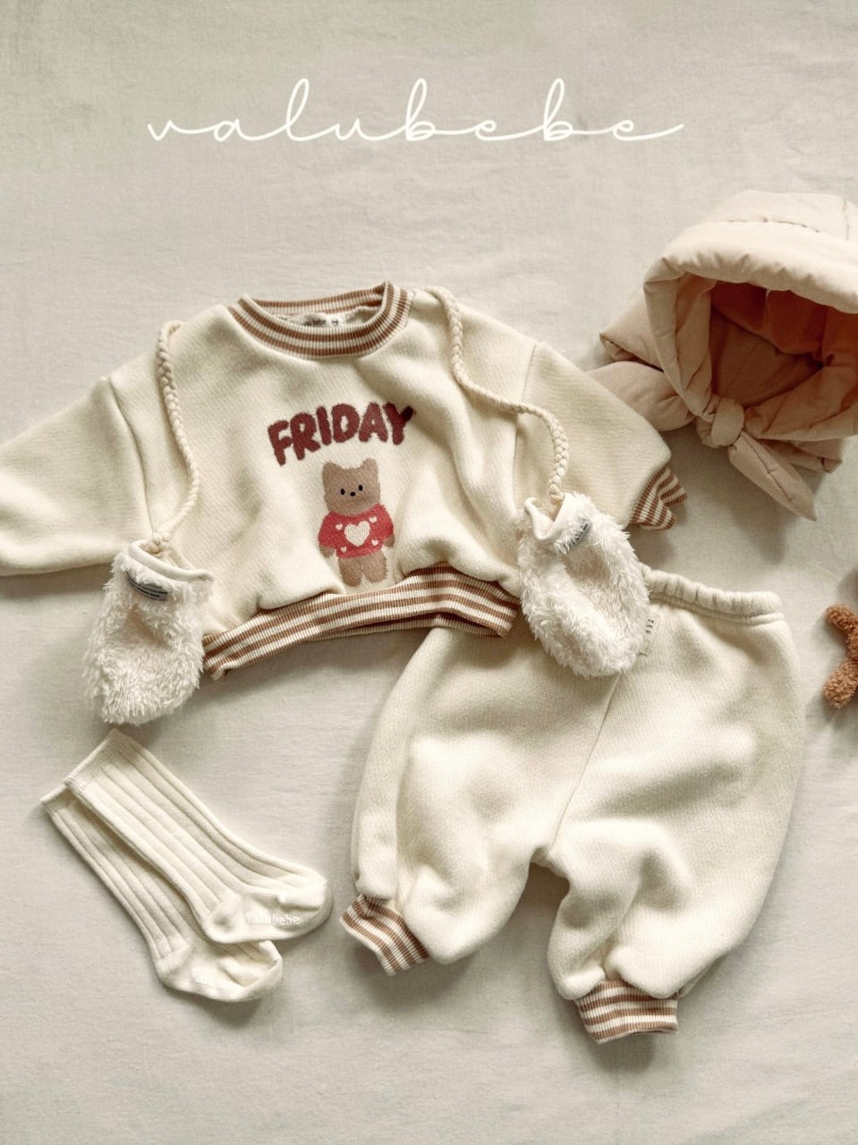 Padded bonnet (baby)