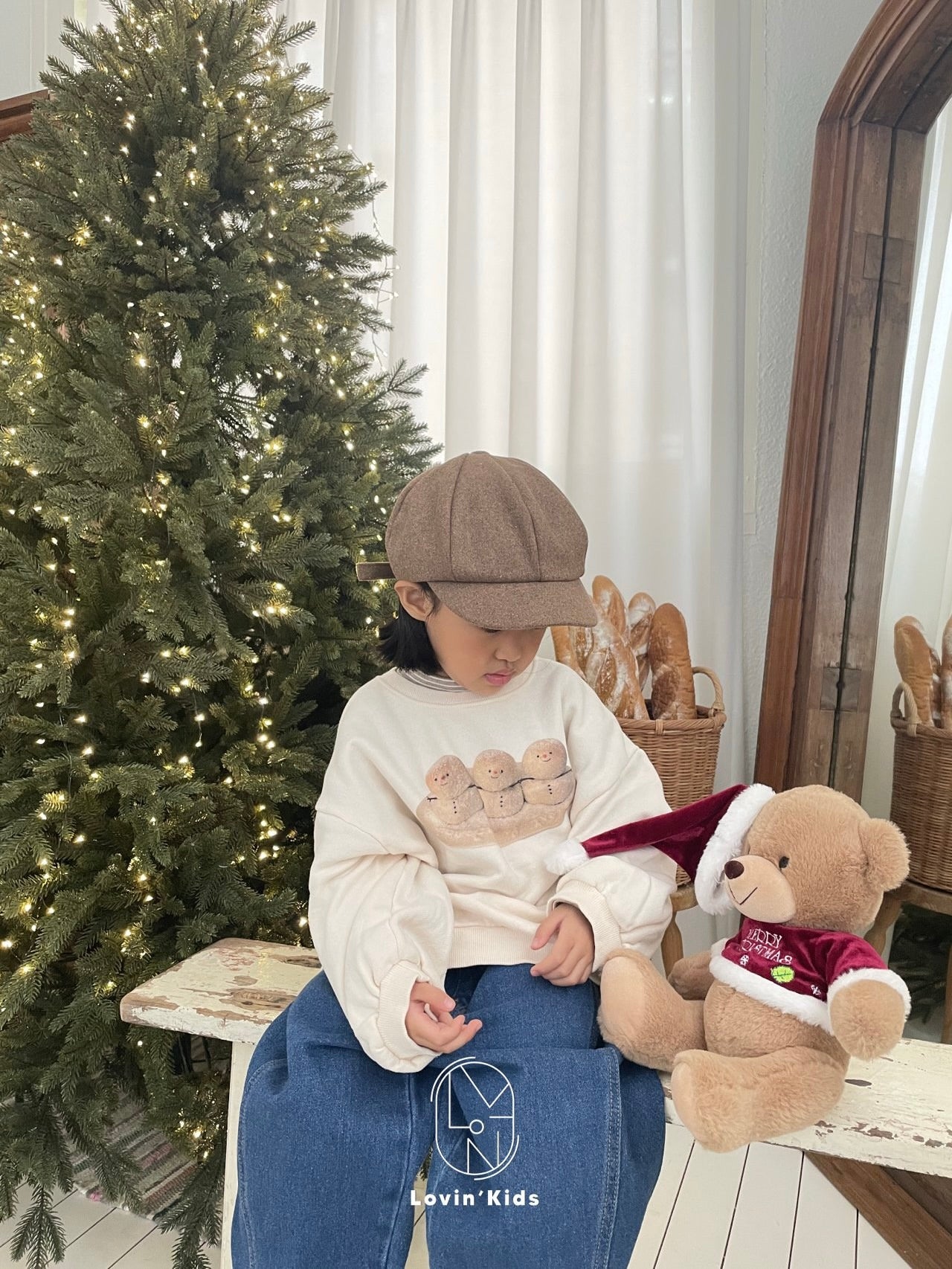 Snow friends fleece sweatshirt