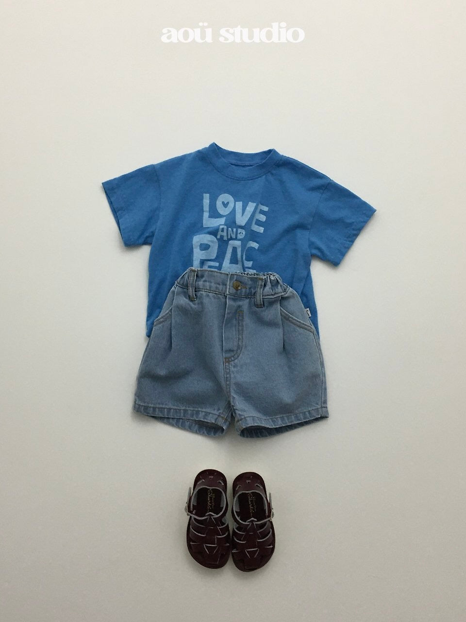 Love & peace T