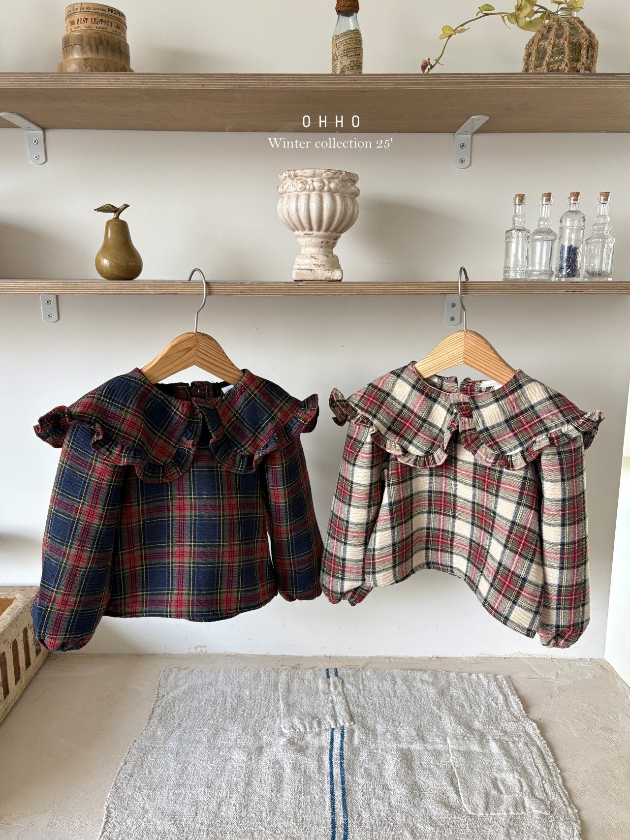 Tartan check collar blouse