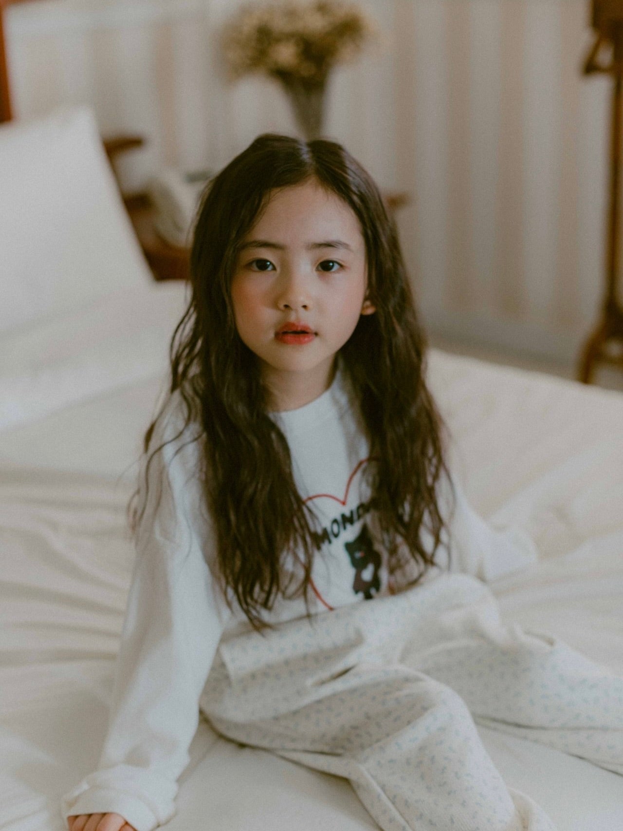 Flower boa jogger pants