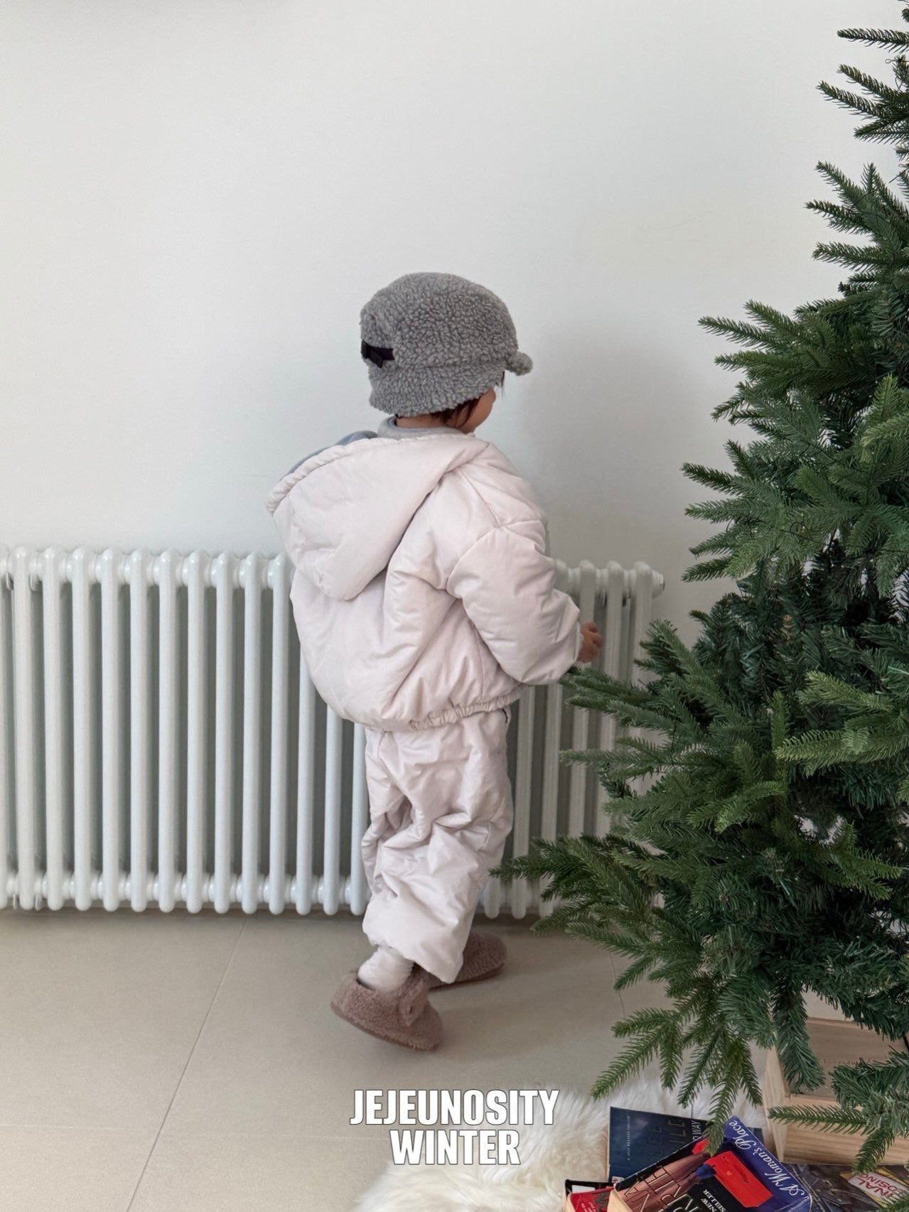 Ive reversible hooded jumper