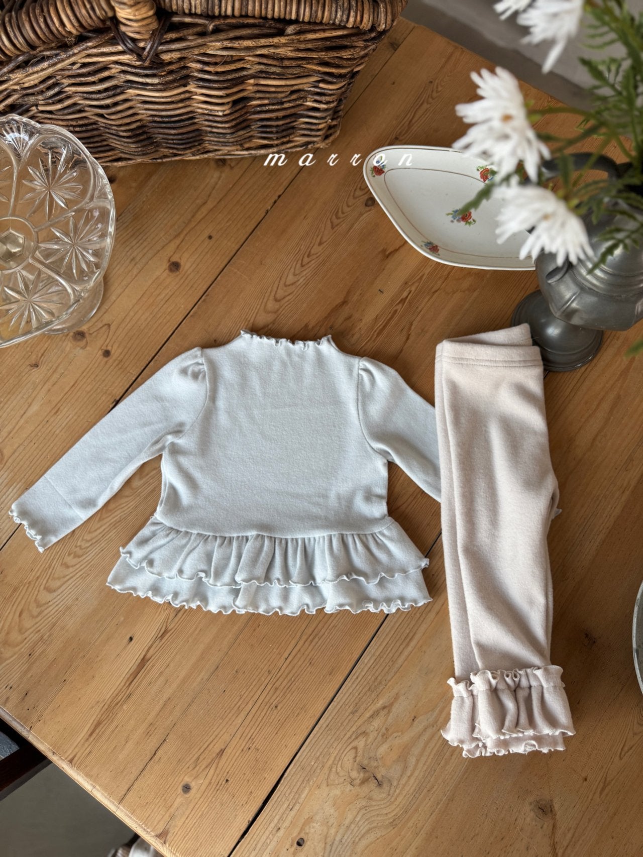 Fleece frill leggings