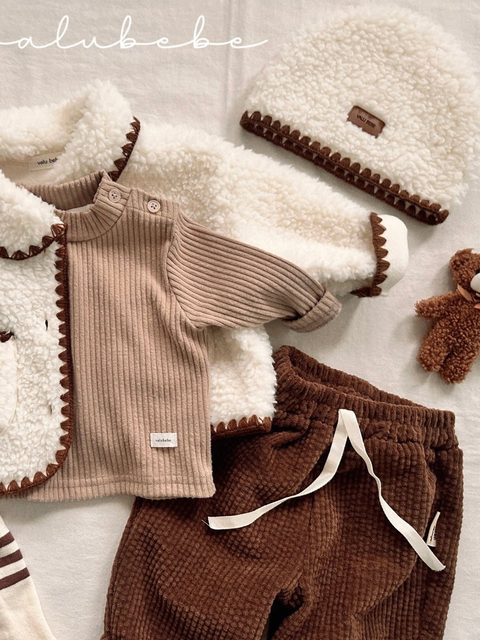 Fluffy beanie (baby)