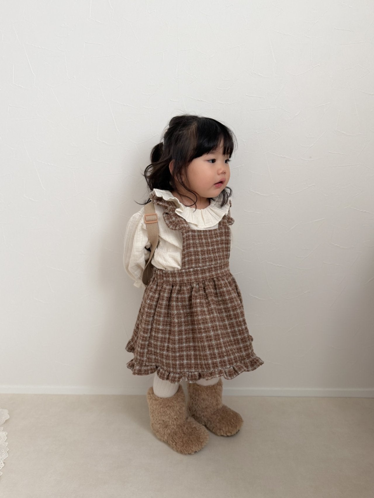 Nougat collar blouse