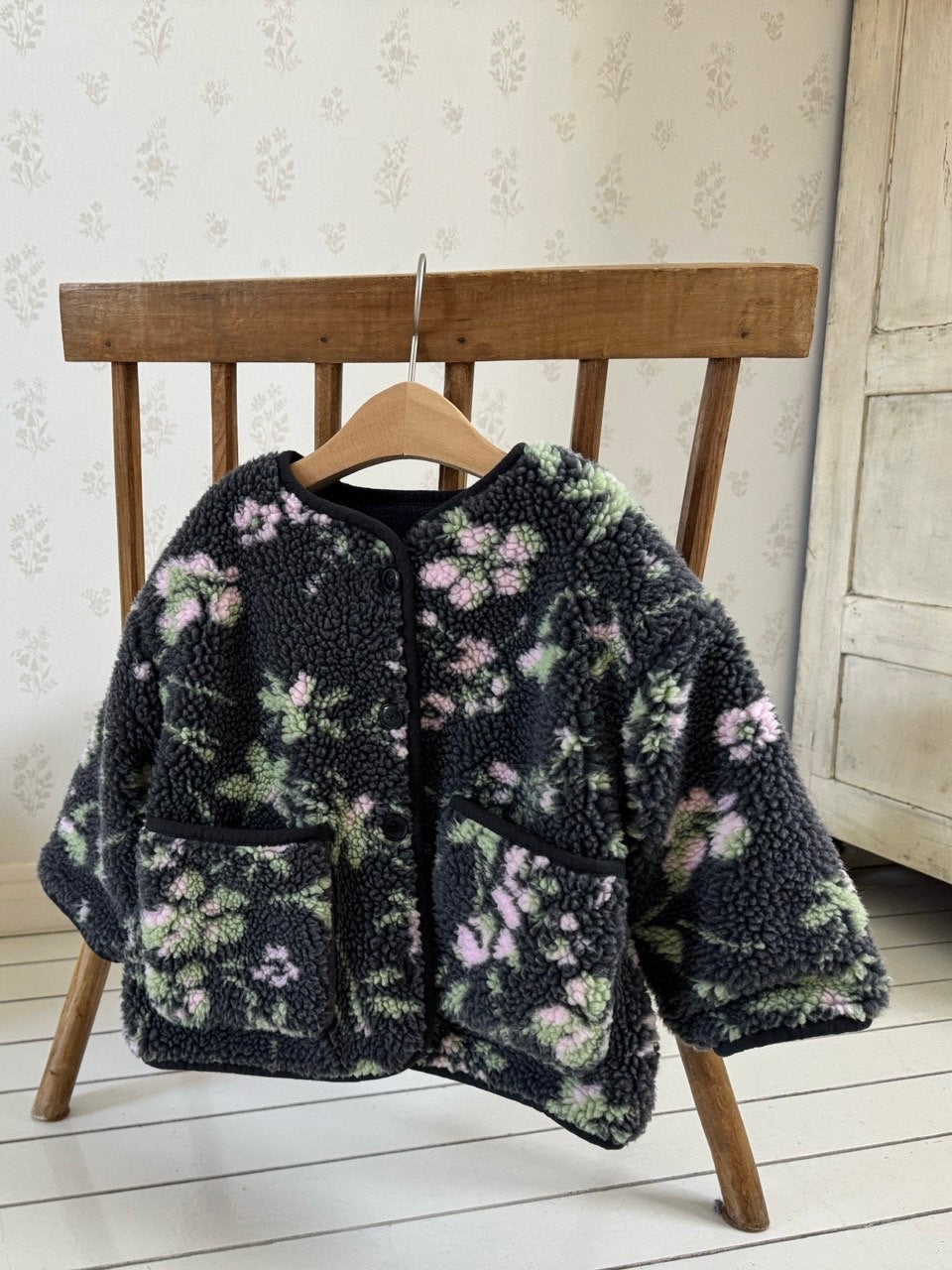 Blossom boa jumper