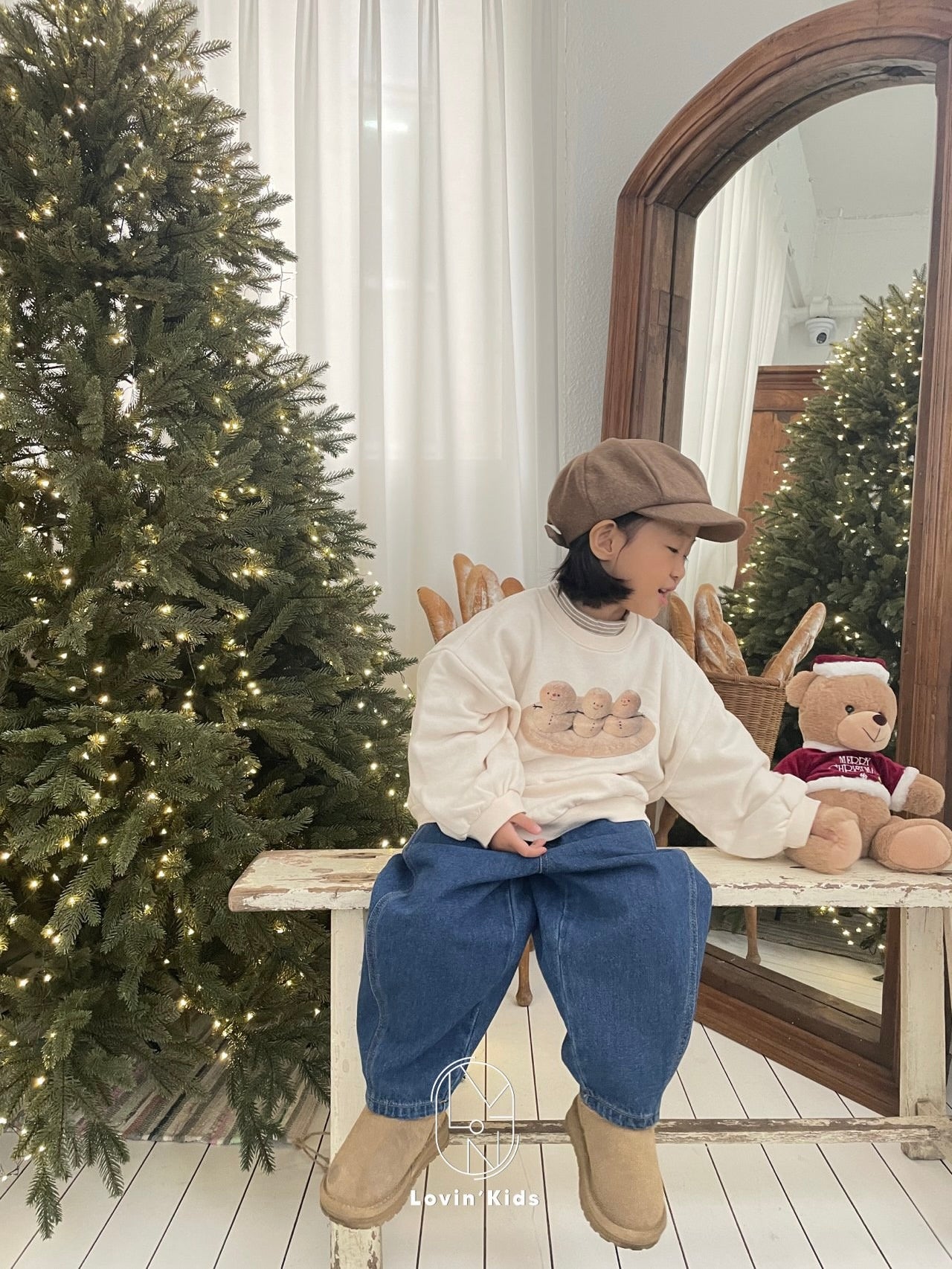 Snow friends fleece sweatshirt