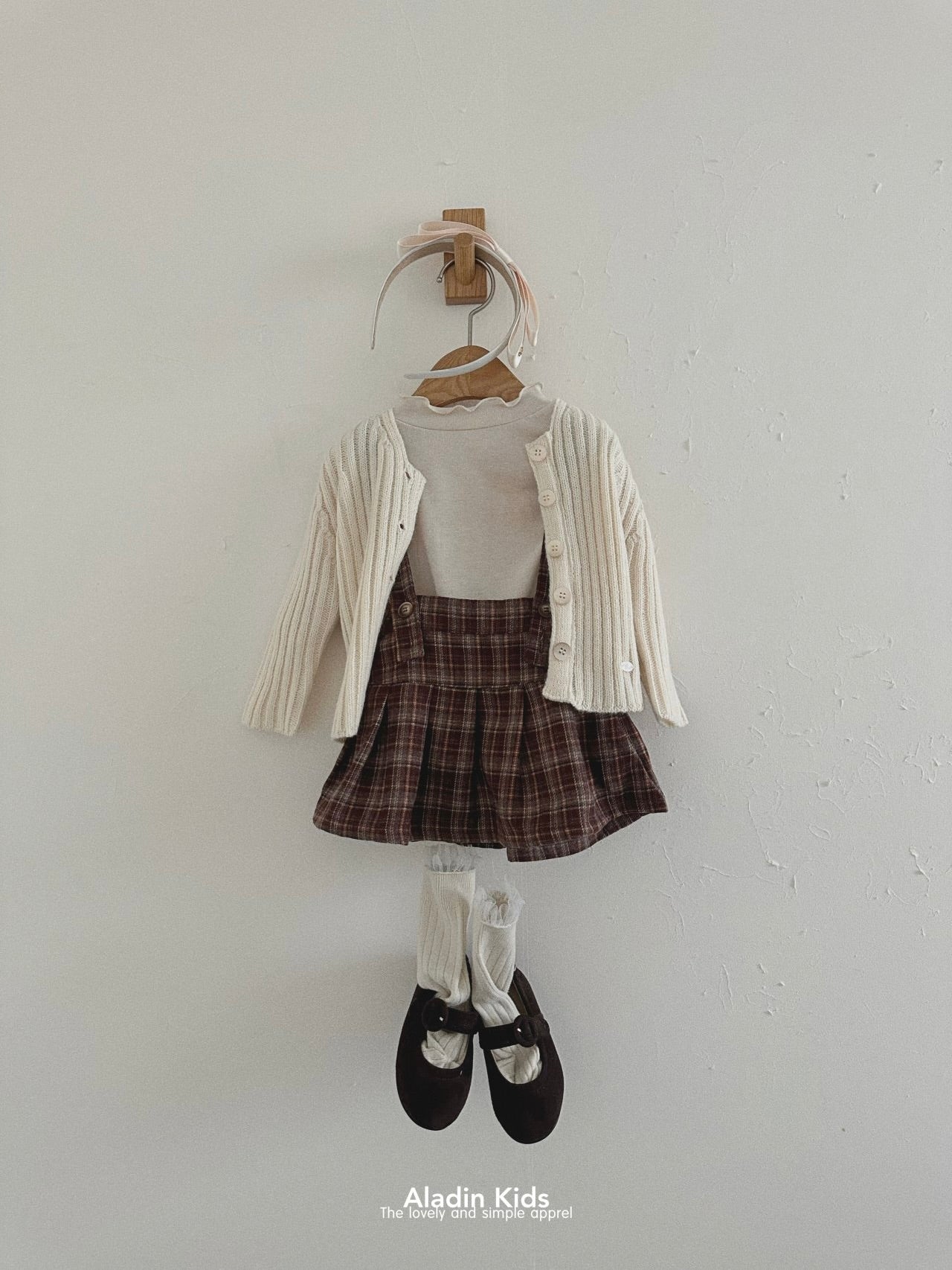 Pleated skirt