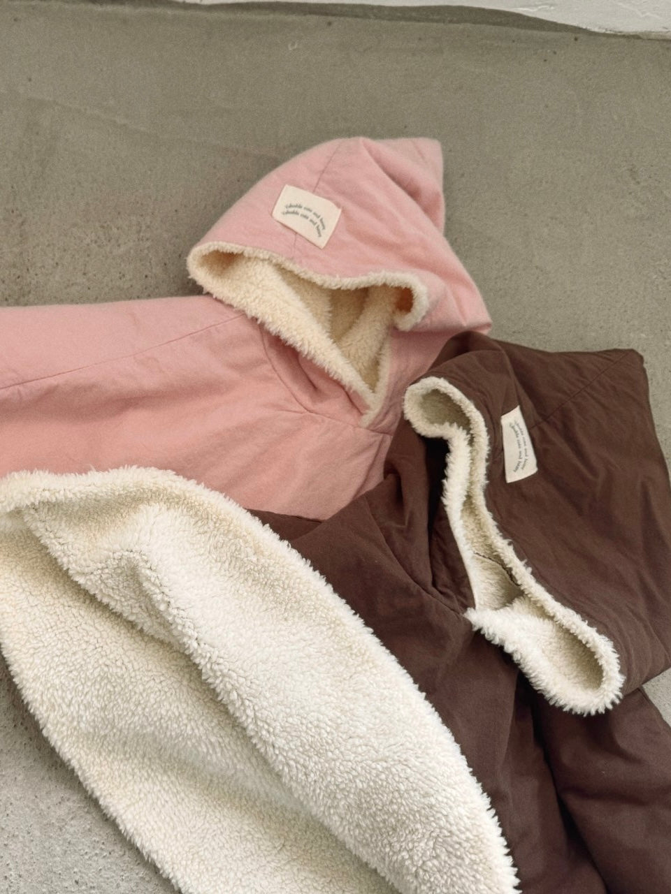 Cocoon fluffy hooded cape (baby)