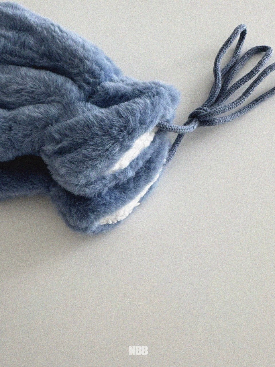 Winter fluffy gloves