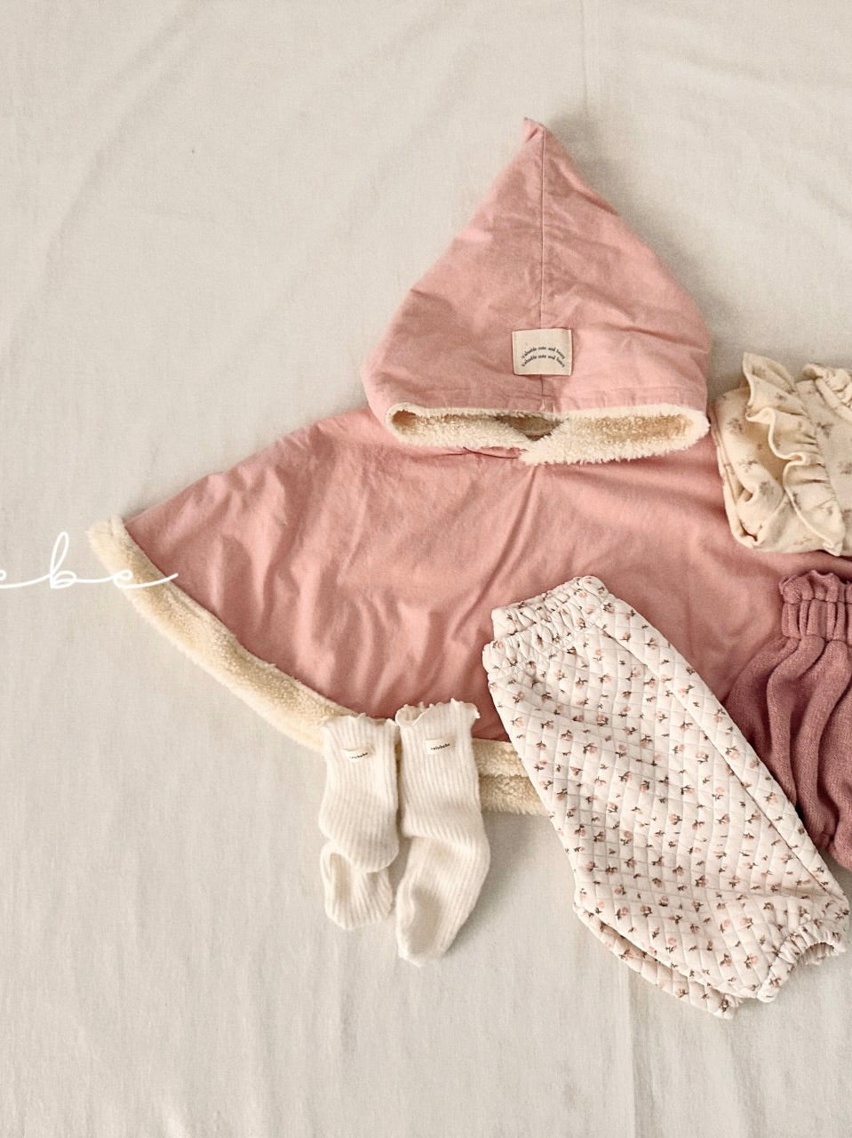 Cocoon fluffy hooded cape (baby)