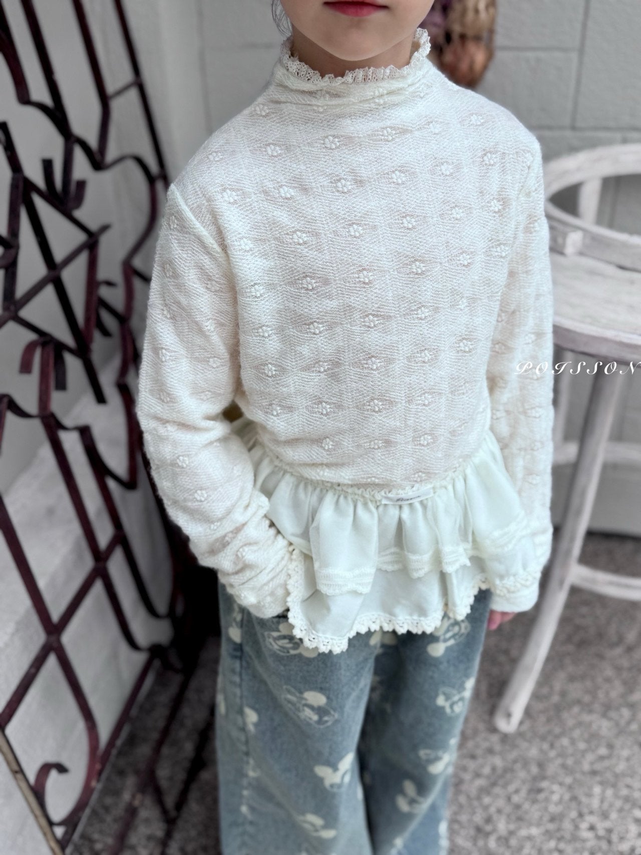 Winter lace half neck T