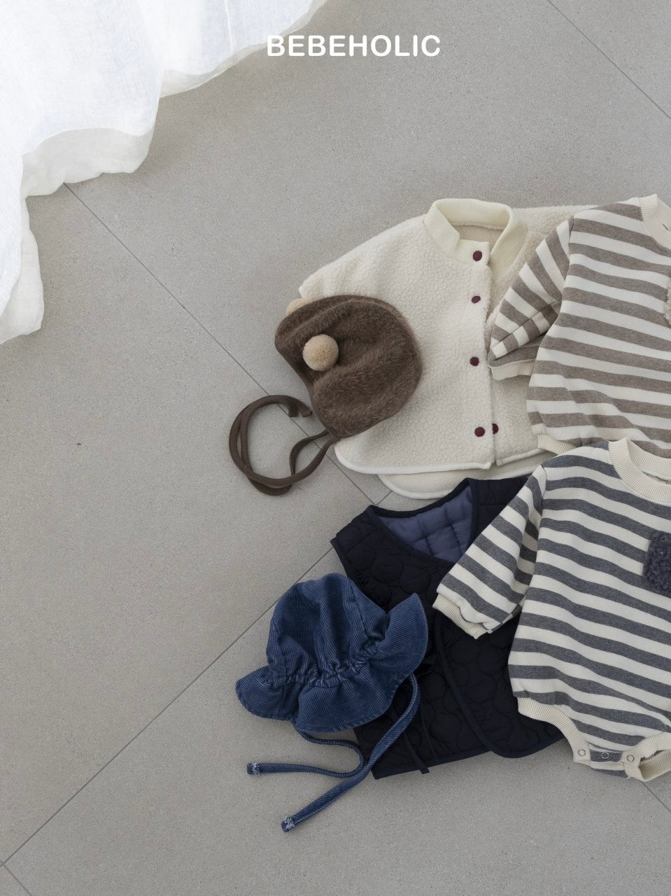 Tommy pocket rompers