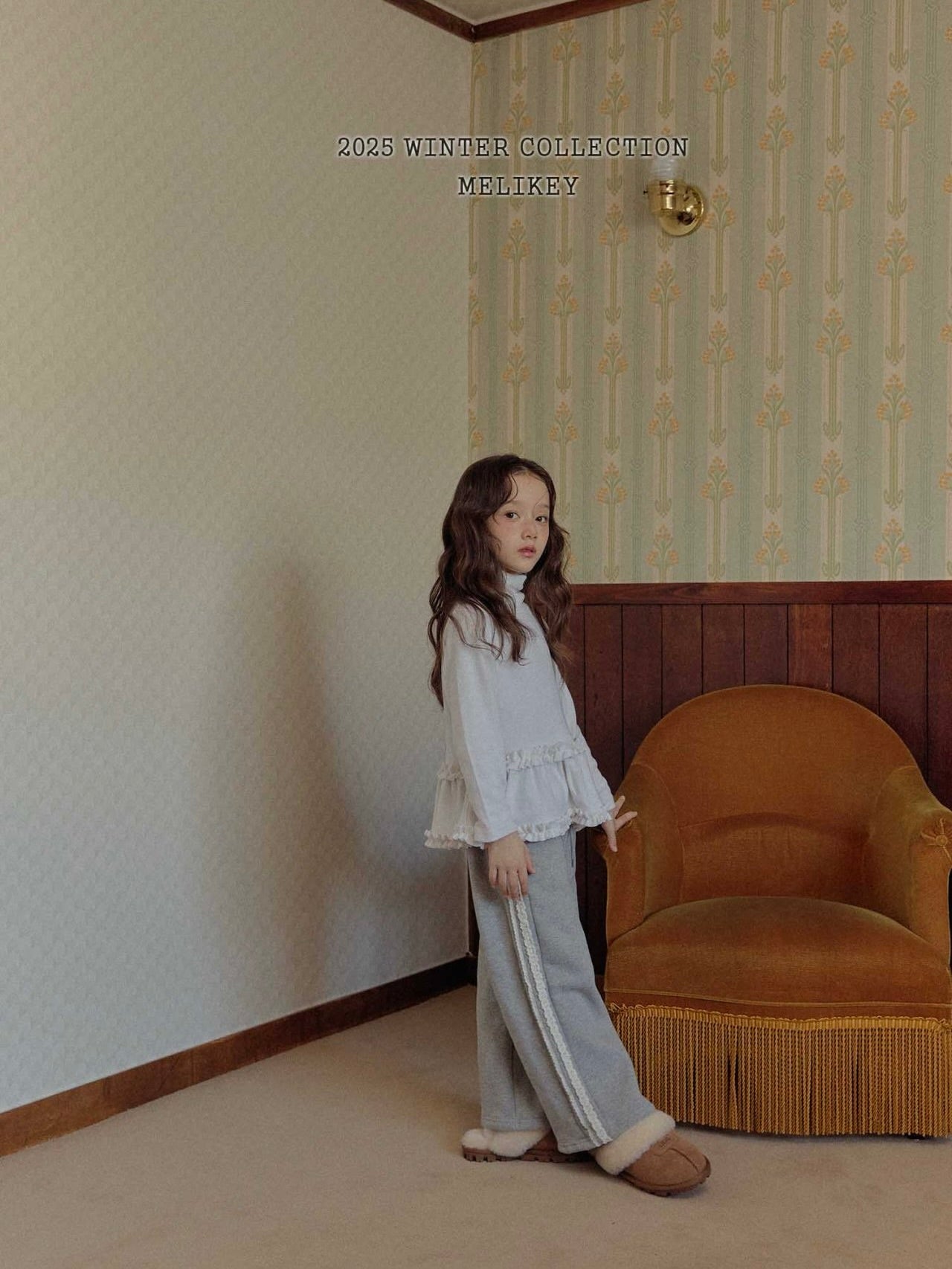 Tutu frill turtle neck T