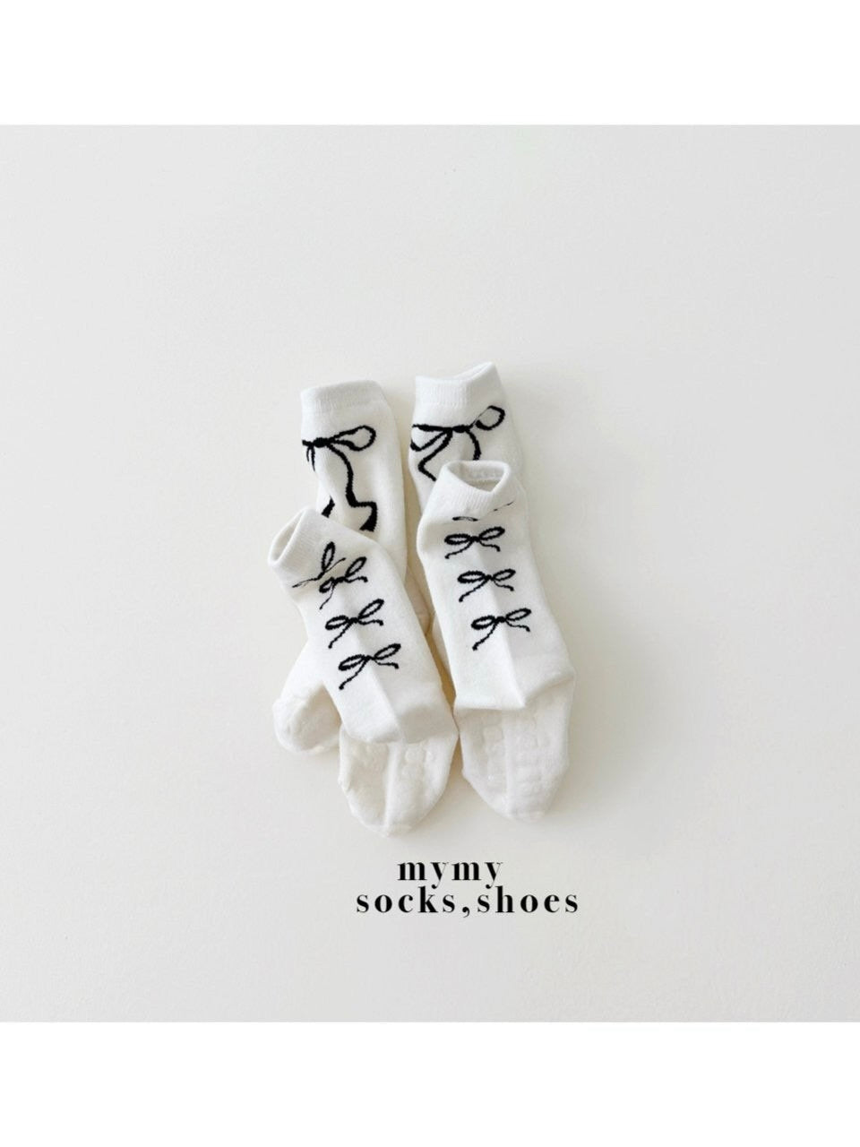 White soybean socks set