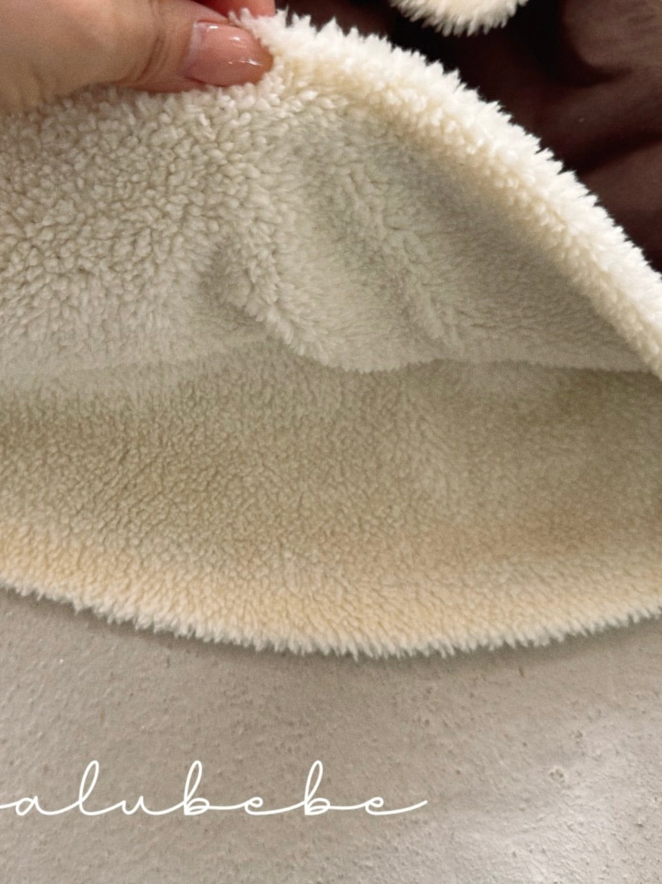 Cocoon fluffy hooded cape (baby)