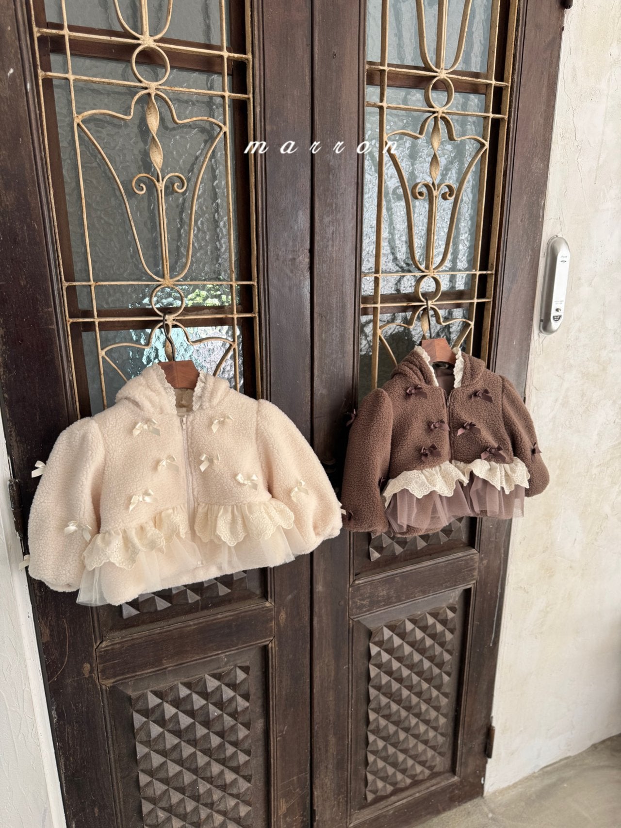 Ribbon hooded zip up