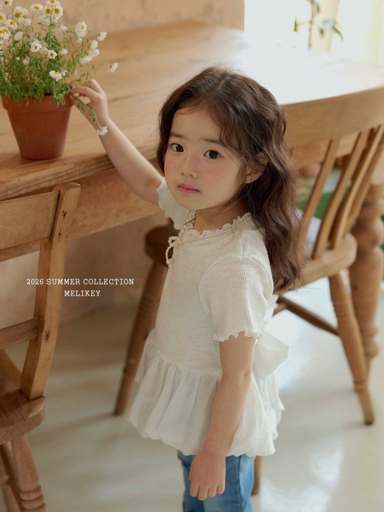 Bouncy ribbon T shirt