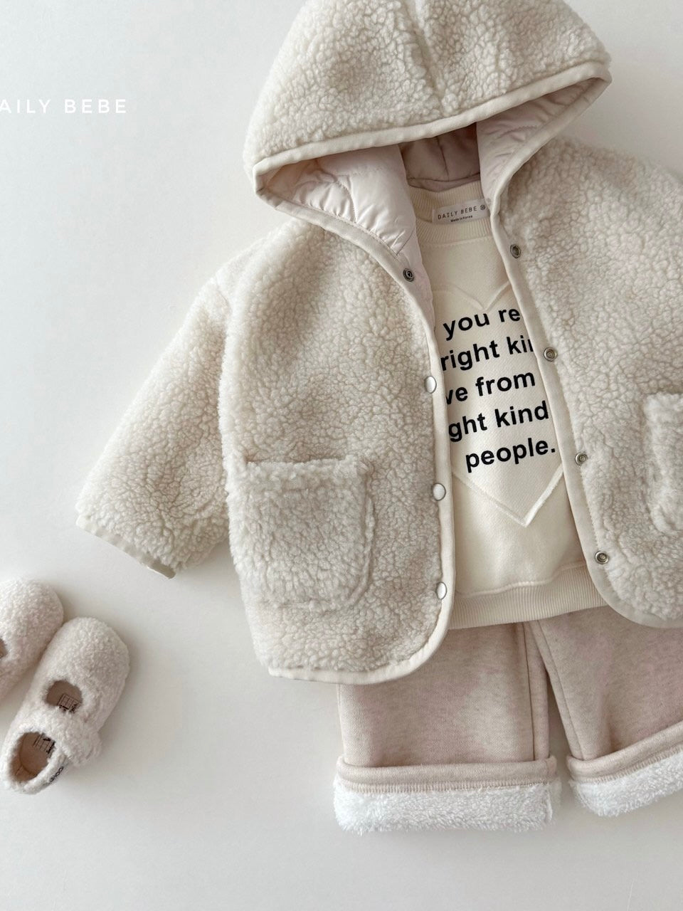 Reversible hooded jumper