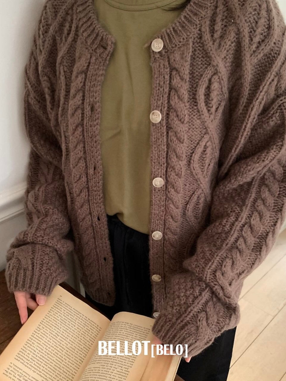 Alpha cardigan (mom size)