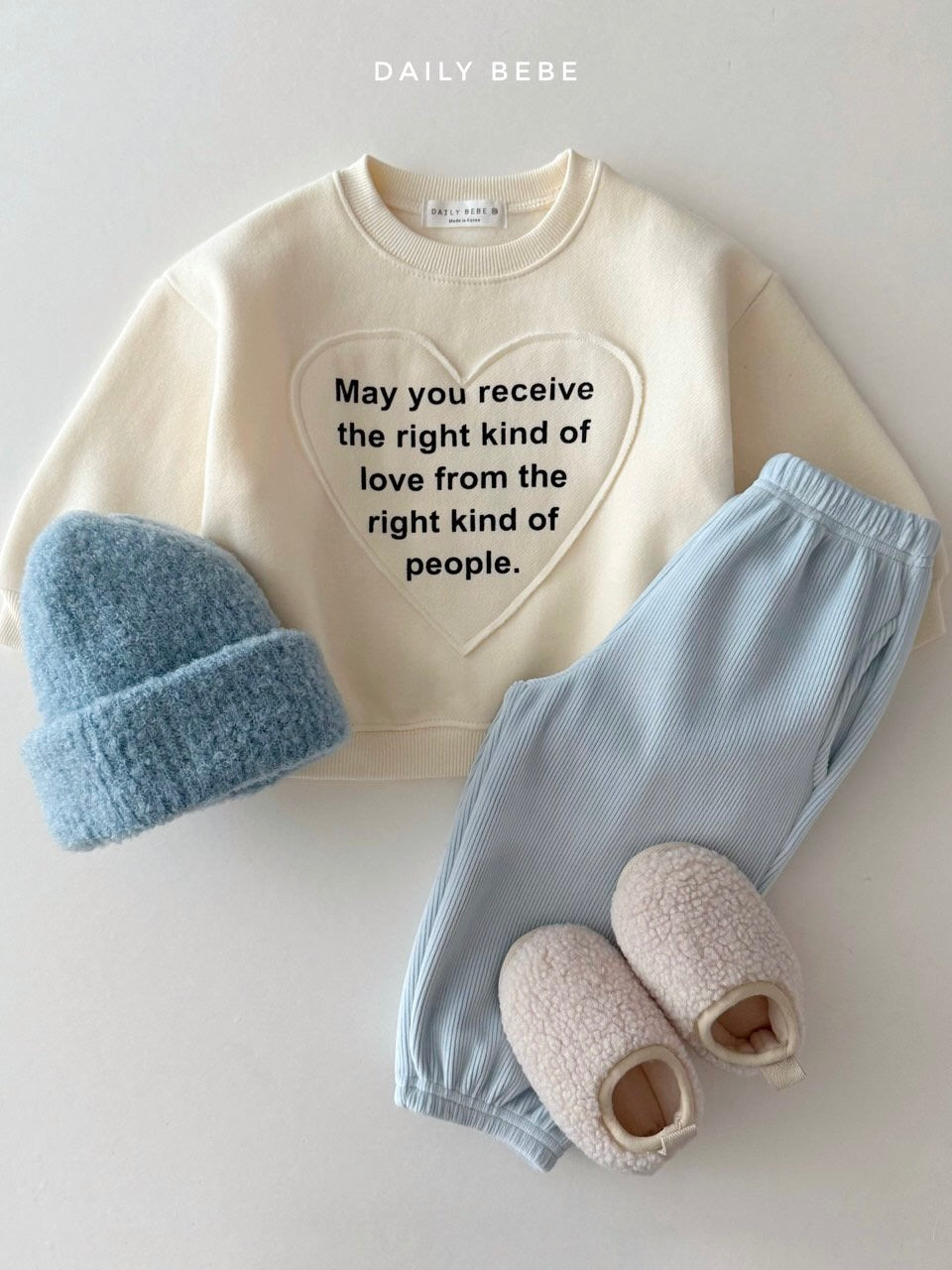 Heart patch sweatshirt