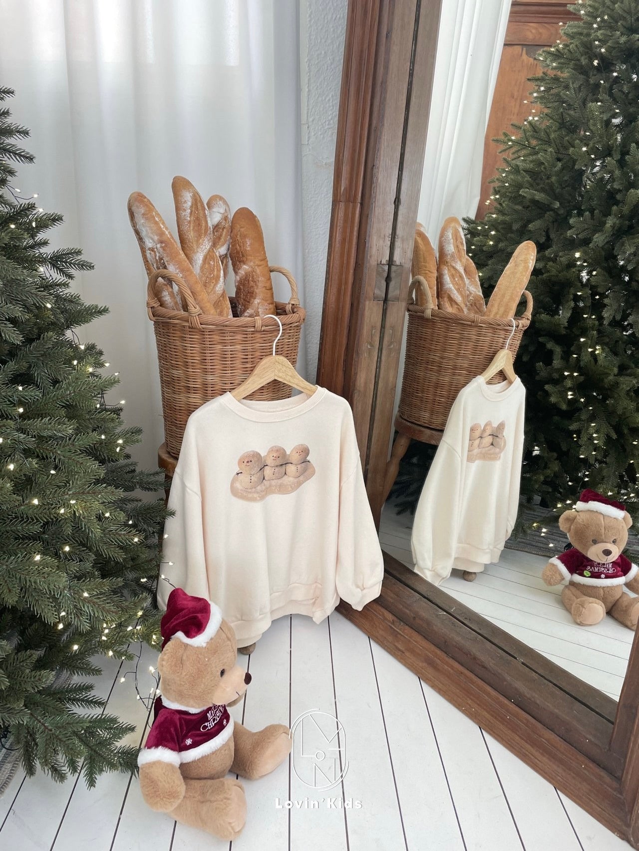 Snow friends fleece sweatshirt