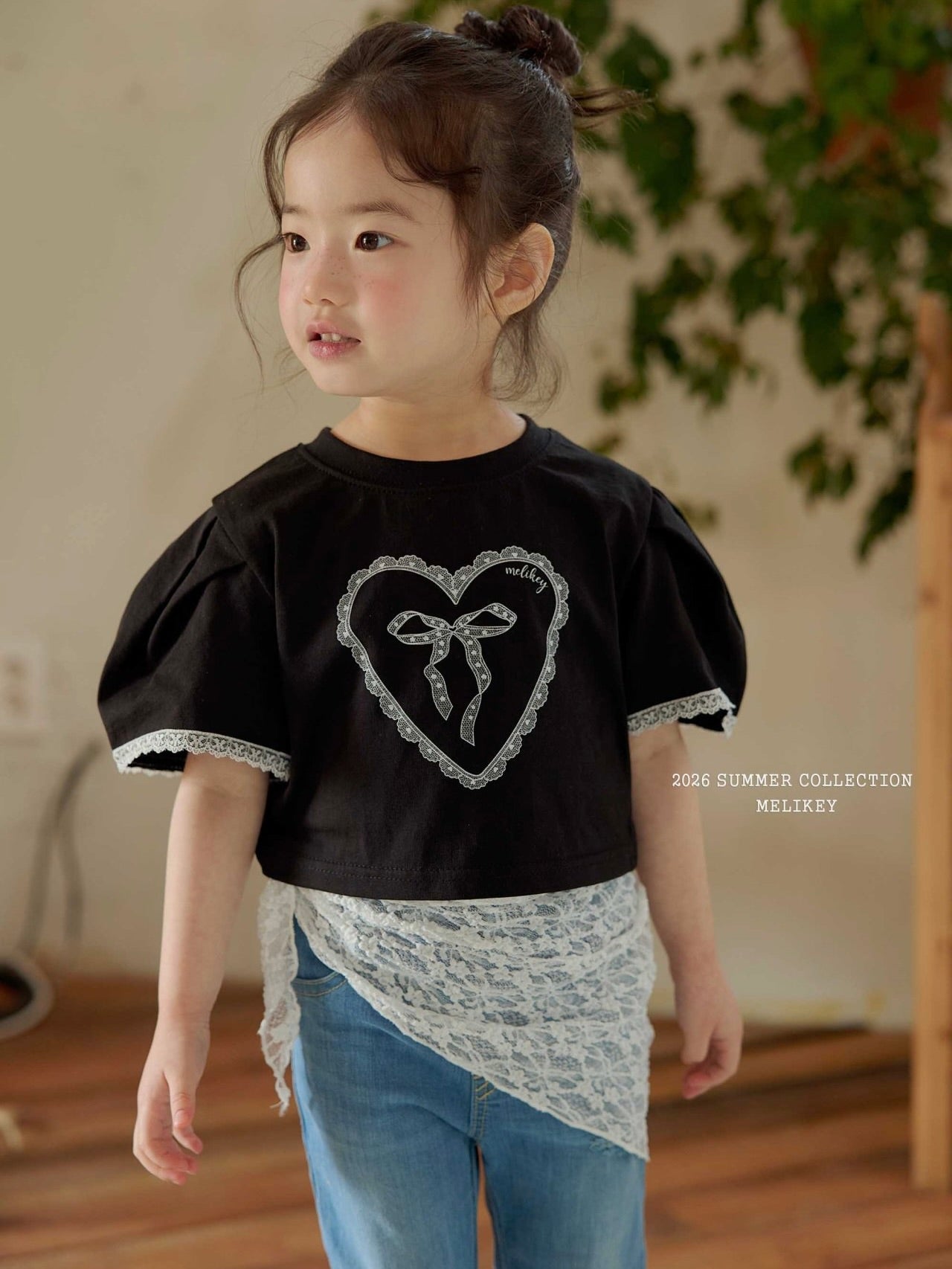 Heart ribbon T shirt