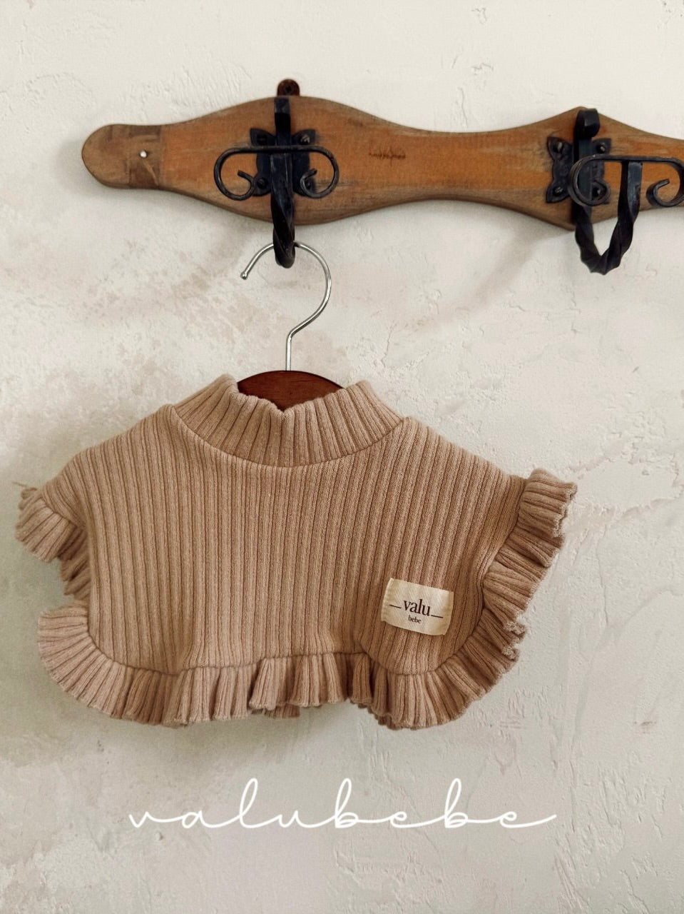 Bella half neck cape (baby)